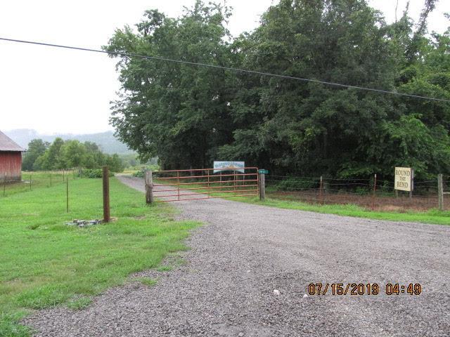 Entrance to Round the Bend Campground and cabin